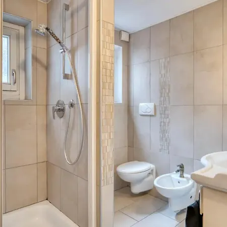 Adventure Hub: Gartenhäusl *