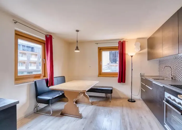 Adventure Hub: Gartenhaeusl