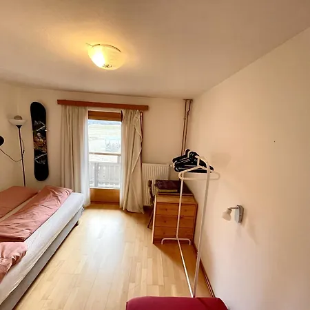 Adventure Hub: Gartenhaeusl Apartamento